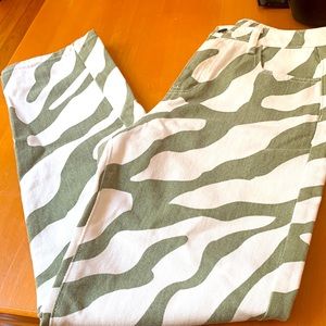 Ladies SHEIN size small green/white Zebra jeans Like New